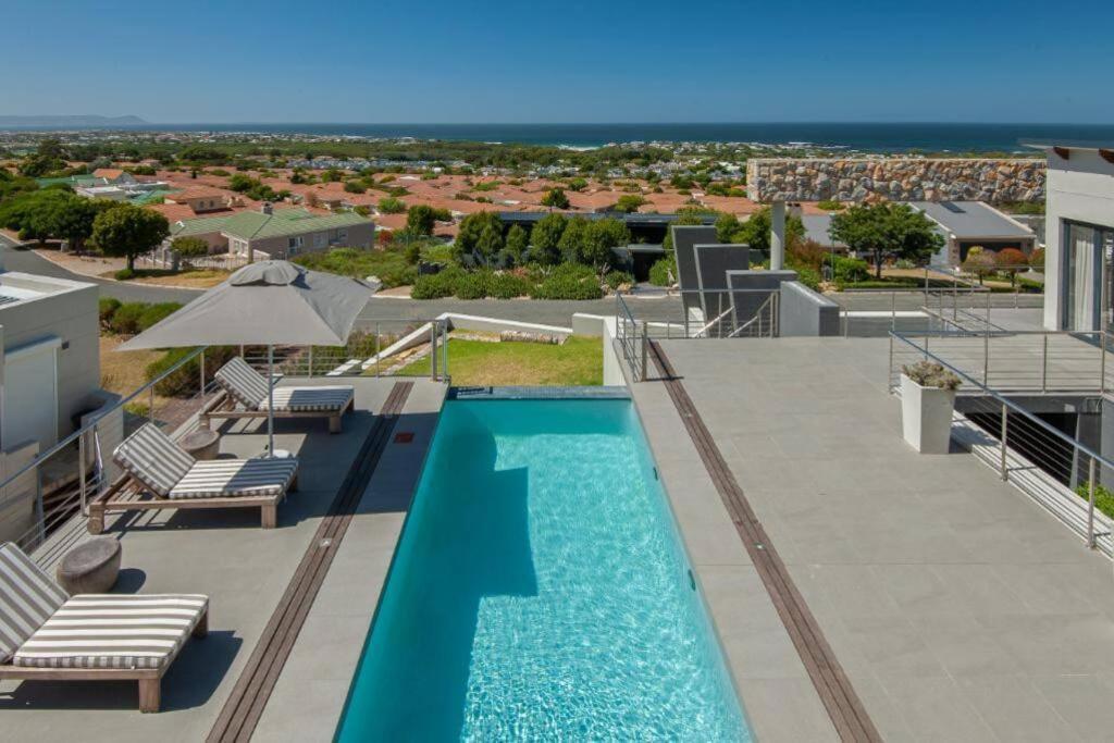 Villa Waterstone *