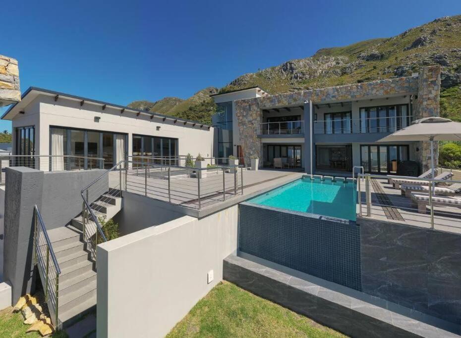 Waterstone * Hermanus