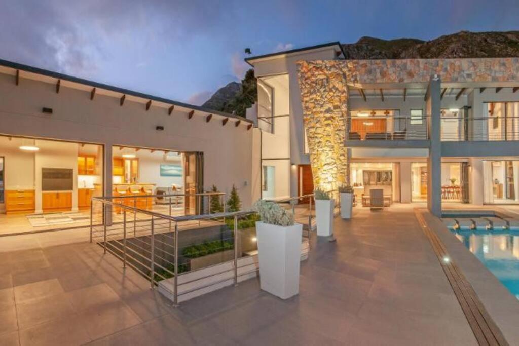 Waterstone * Hermanus